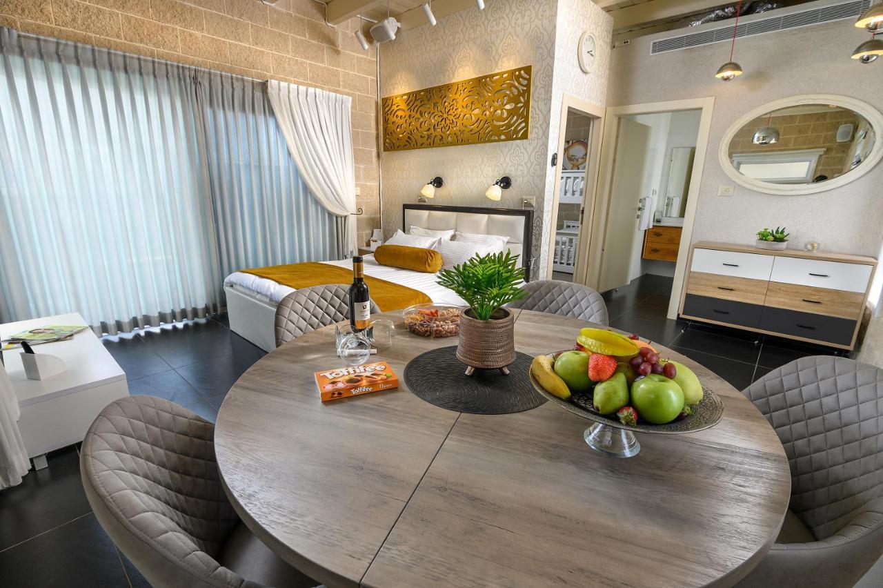 אחוזת מיא - סוויטות בוטיק על המים Villa Goren Luaran gambar